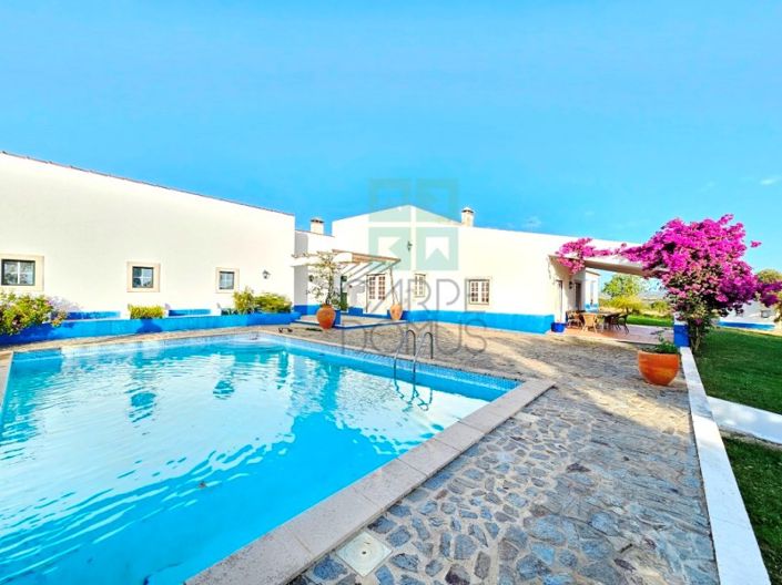 Image No.41-5 Bed House for sale