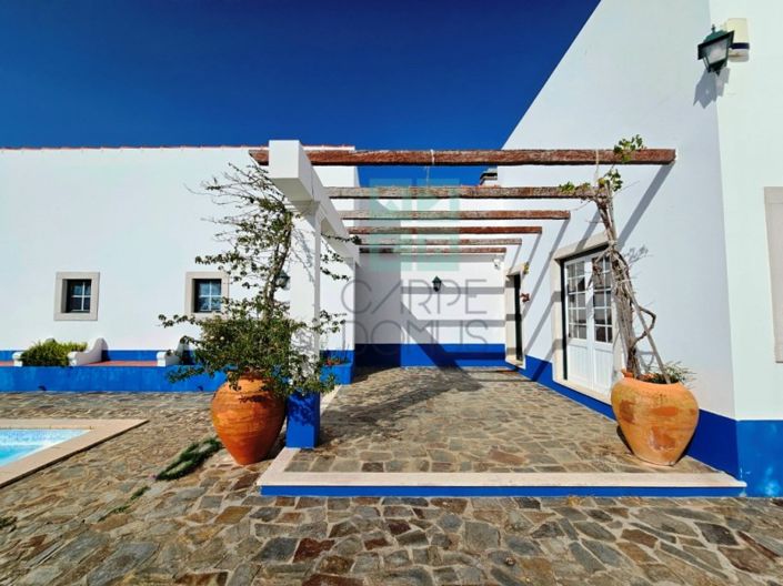Image No.44-5 Bed House for sale