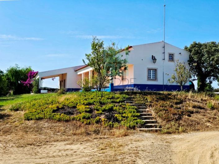 Image No.27-5 Bed Farmhouse for sale