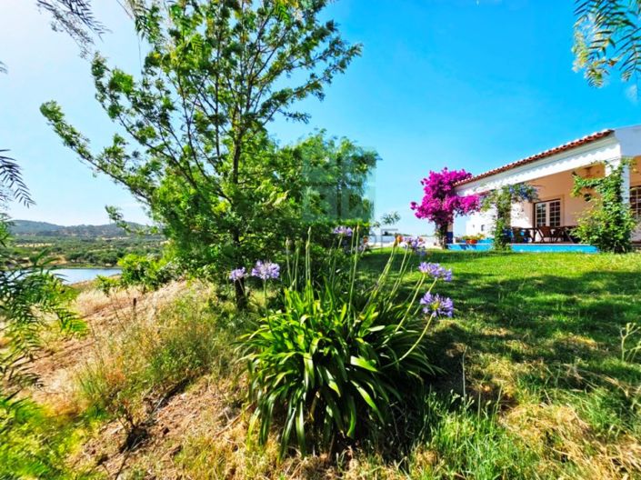 Image No.29-5 Bed Farmhouse for sale