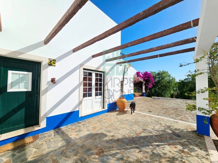Image No.42-5 Bed Farmhouse for sale