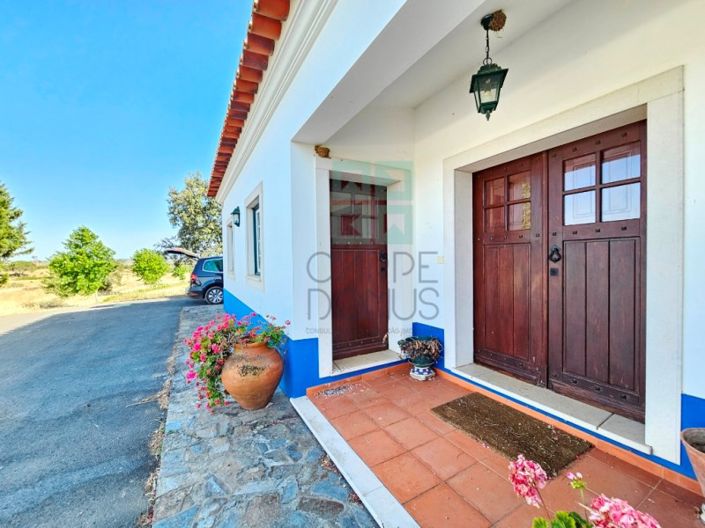 Image No.43-5 Bed Farmhouse for sale