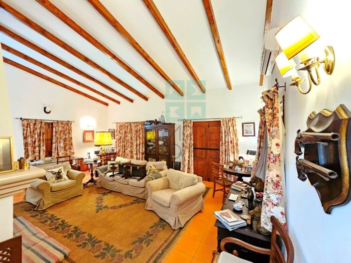 Image No.47-5 Bed Farmhouse for sale