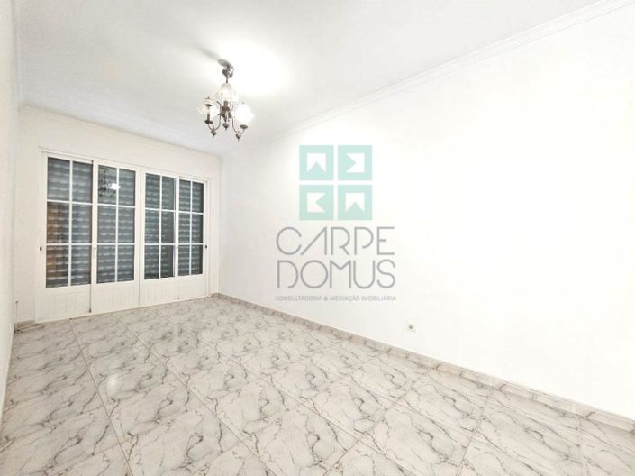 Image No.10-4 Bed House for sale