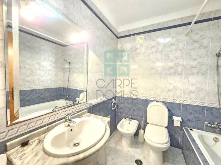 Image No.26-4 Bed House for sale