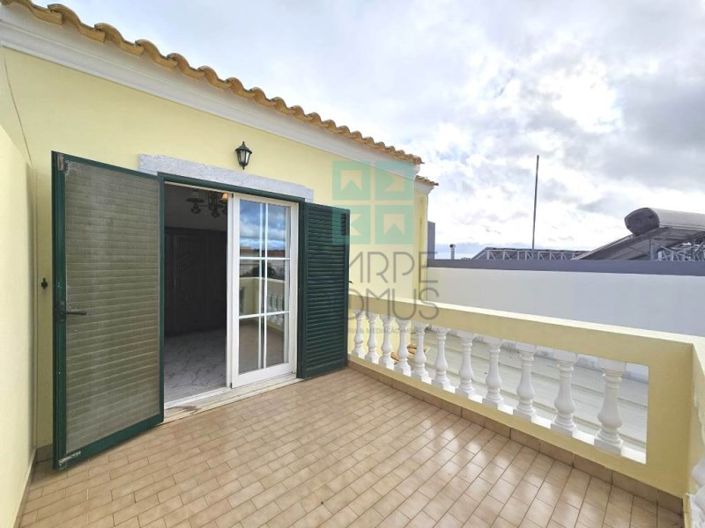 Image No.27-4 Bed House for sale