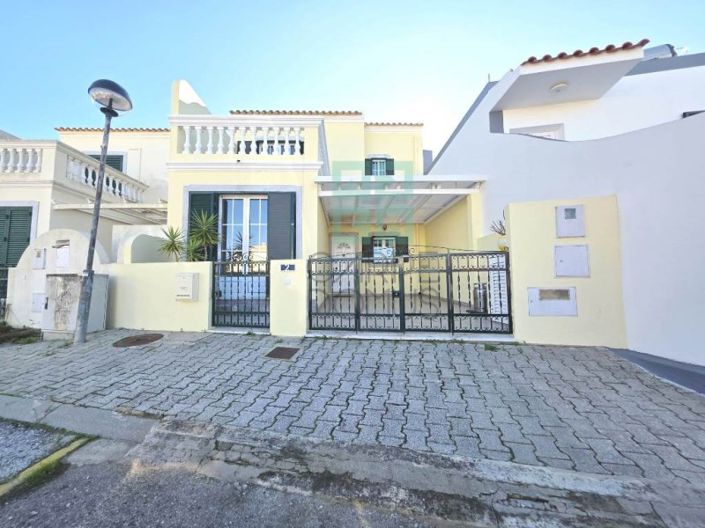 Image No.37-4 Bed House for sale