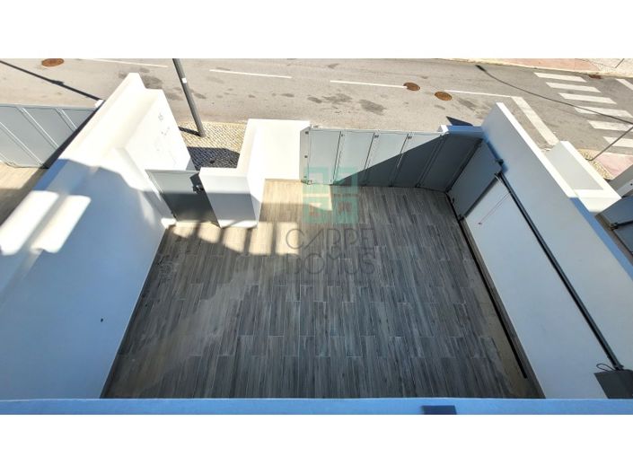 Image No.27-3 Bed House for sale
