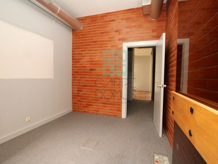 Image No.17-Commercial for sale