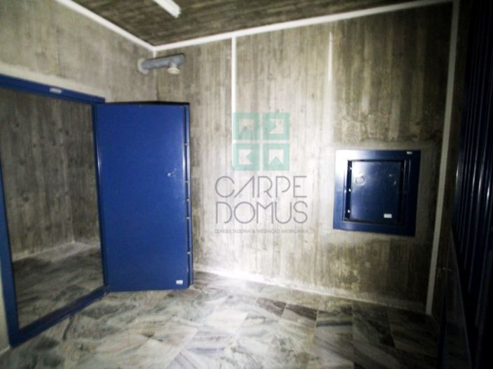 Image No.28-Commercial for sale