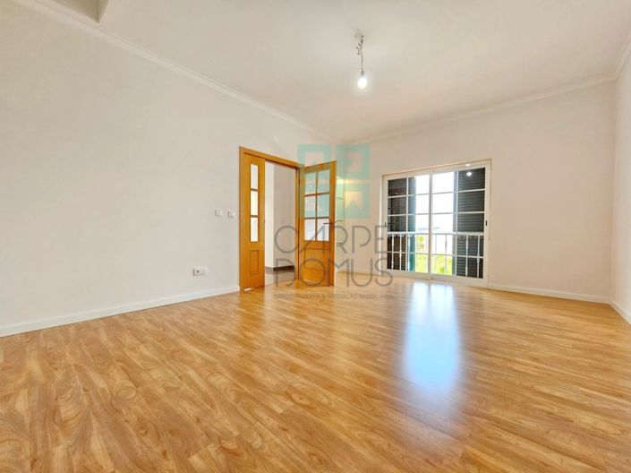 Image No.25-5 Bed House for sale