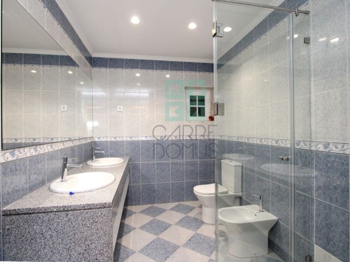 Image No.29-5 Bed House for sale