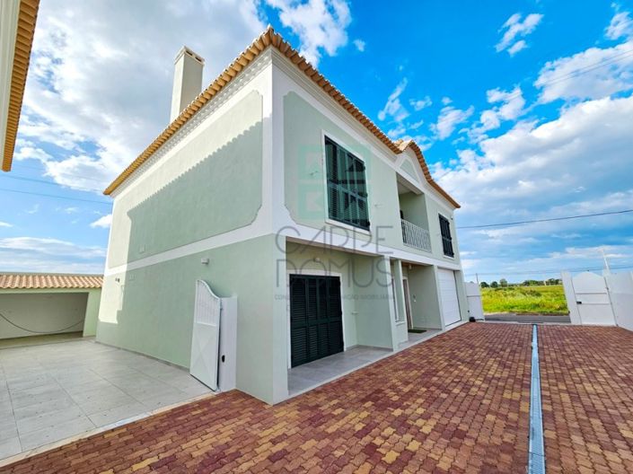 Image No.43-5 Bed House for sale