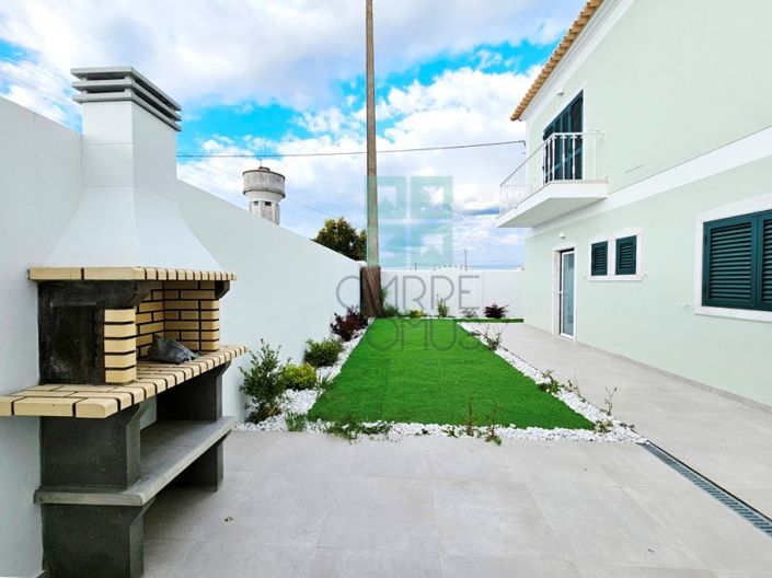 Image No.49-5 Bed House for sale