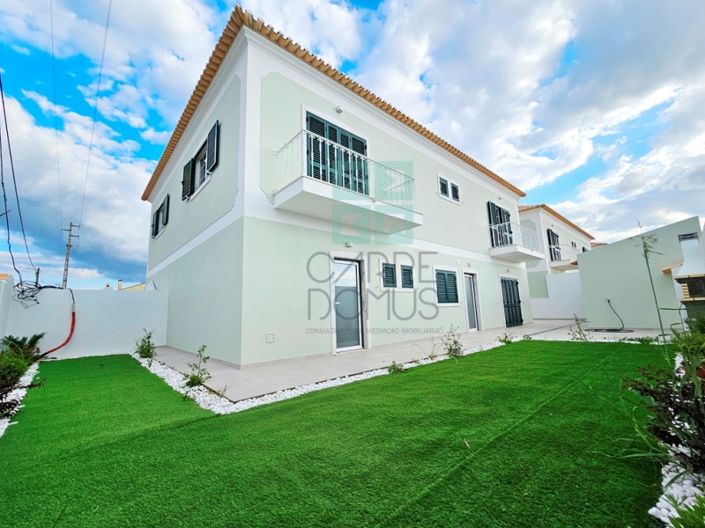 Image No.50-5 Bed House for sale