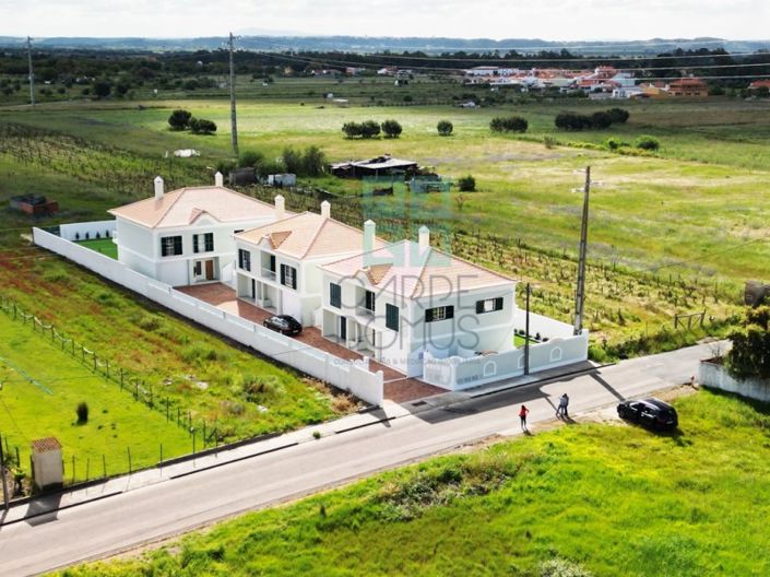 Image No.52-5 Bed House for sale