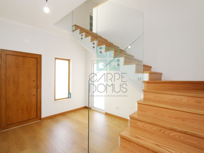 Image No.11-5 Bed House for sale