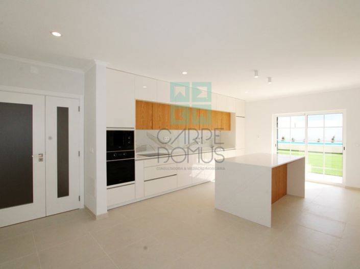Image No.23-5 Bed House for sale