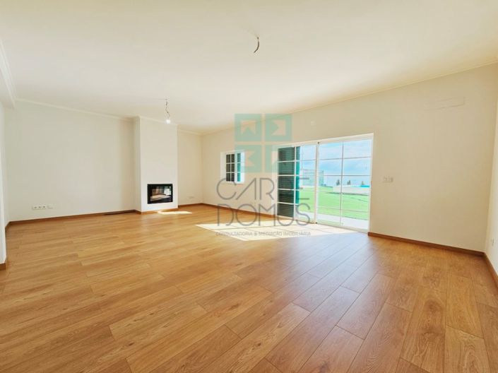 Image No.3-5 Bed House for sale