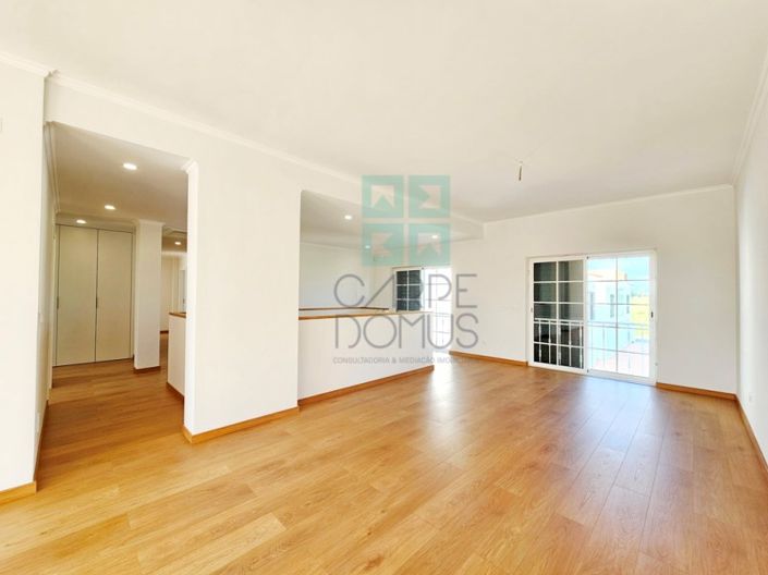 Image No.32-5 Bed House for sale