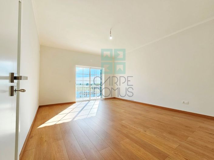 Image No.36-5 Bed House for sale