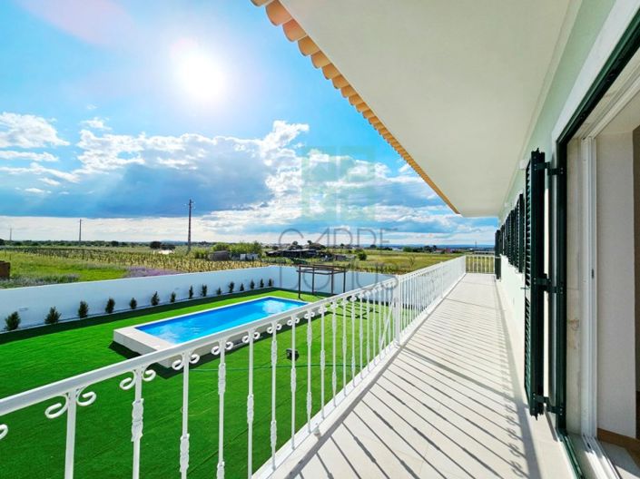 Image No.48-5 Bed House for sale