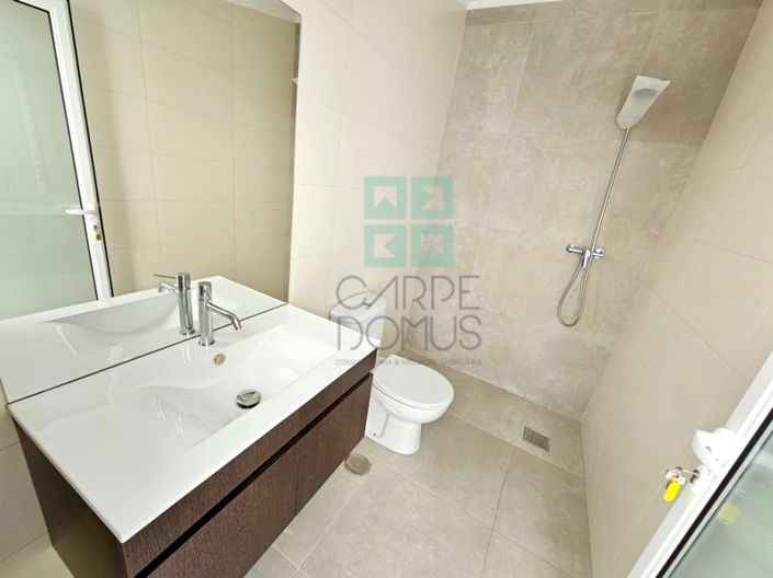 Image No.53-5 Bed House for sale