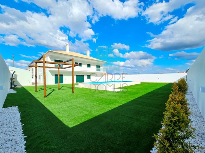Image No.56-5 Bed House for sale
