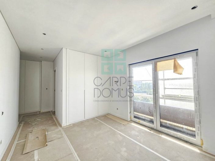 Image No.10-3 Bed Apartment for sale