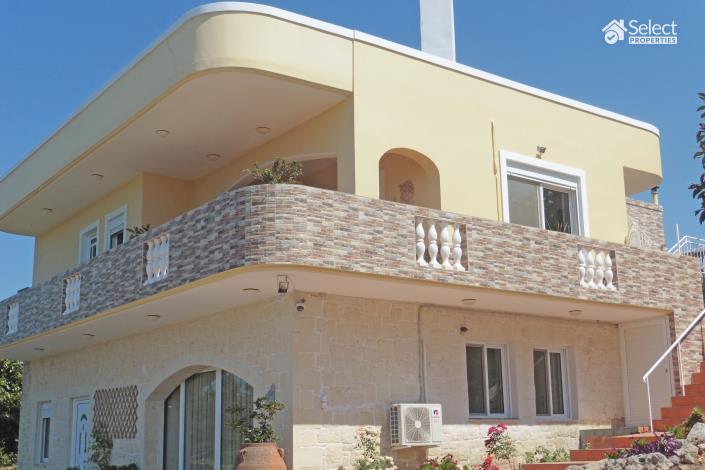 Image No.1-5 Bed Villa / Detached for sale
