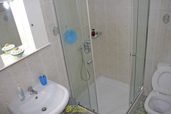 Image No.37-5 Bed Villa / Detached for sale