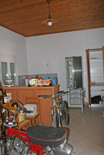 Image No.3-Maison de campagne de 2 chambres à vendre à Plaka