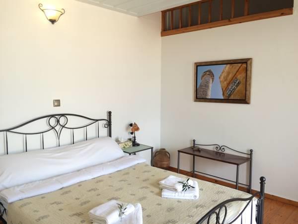 Image No.12-4 Bed Country Property for sale