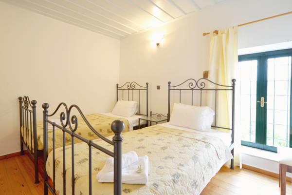 Image No.13-4 Bed Country Property for sale