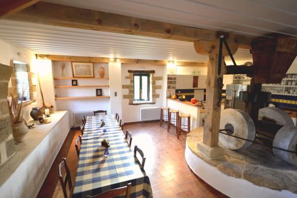 Image No.8-4 Bed Country Property for sale