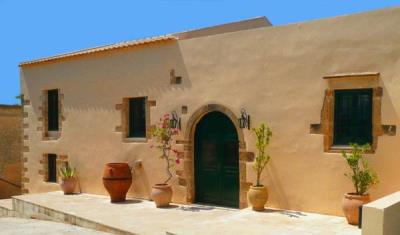 4 Bed Country Property for sale