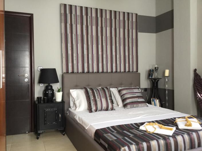 Image No.10-3 Bed Country House for sale