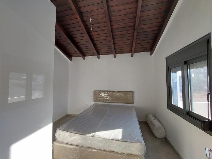 Image No.8-2 Bed House/Villa for sale