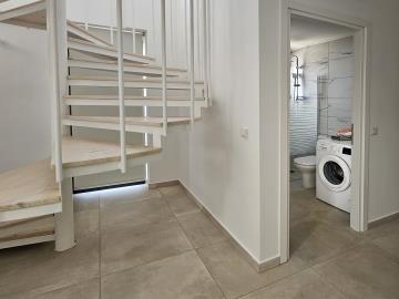 bathroom-1a