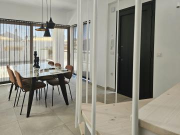 dining-table-1b
