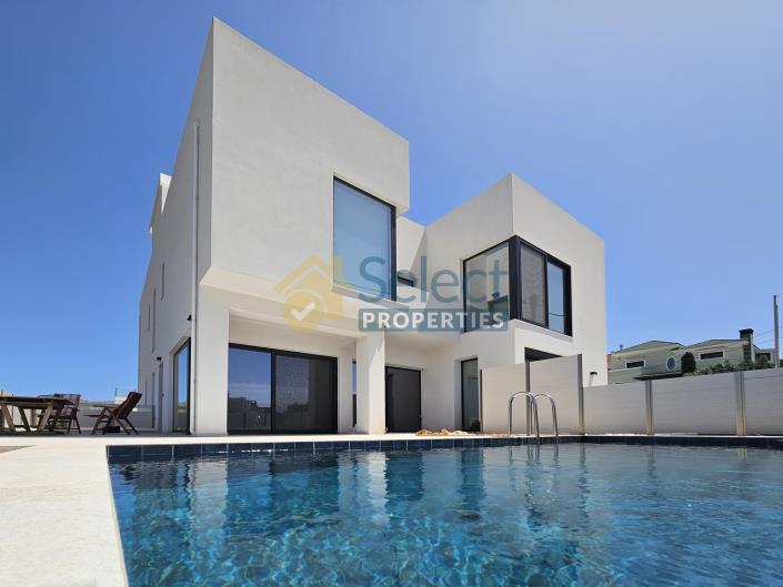 Image No.1-3 Bed Villa for sale