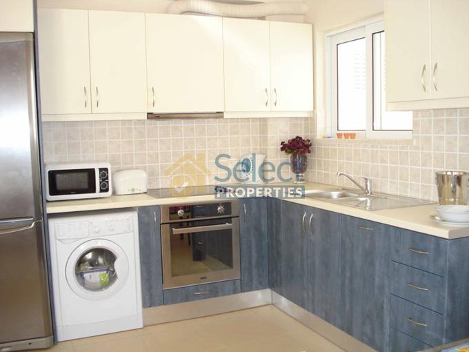 Image No.3-Appartement de 2 chambres à vendre à Nopigia