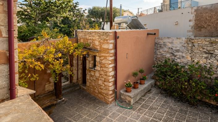 Image No.9-3 Bed House for sale