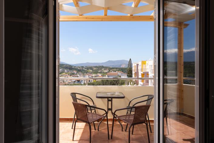 Image No.18-3 Bed Maisonette for sale