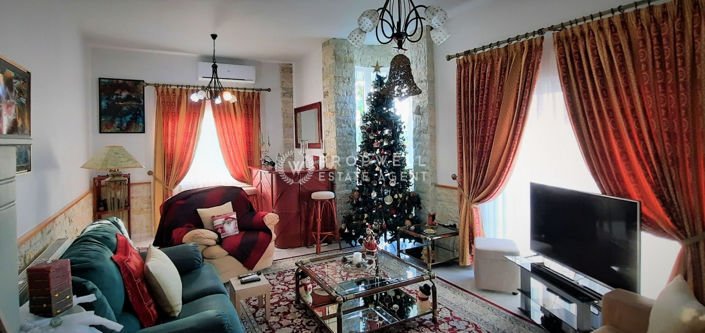 Image No.3-5 Bed Villa for sale