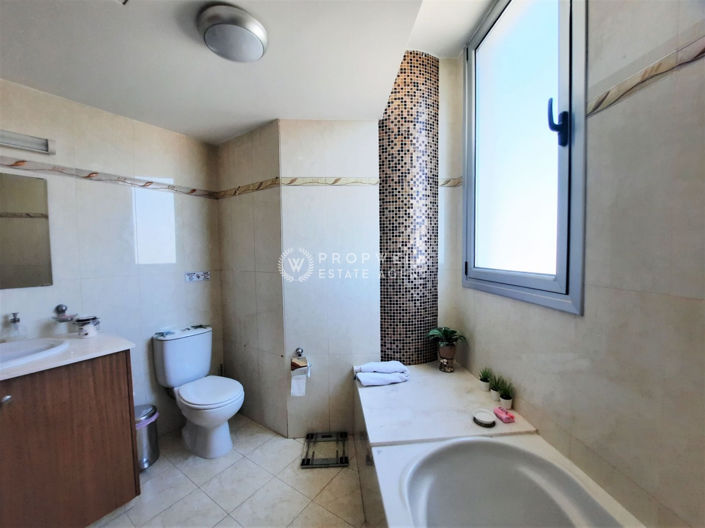 Image No.20-3 Bed Apartment for sale