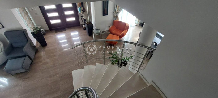 Image No.10-Maison de 4 chambres à vendre à Oroklini