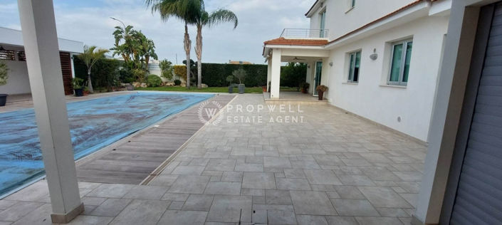 Image No.13-Maison de 4 chambres à vendre à Oroklini