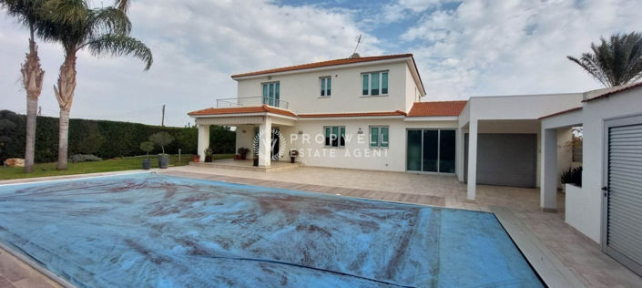 Image No.17-Maison de 4 chambres à vendre à Oroklini