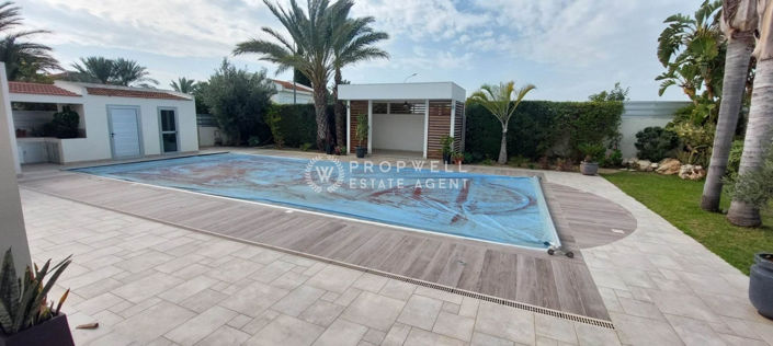 Image No.7-Maison de 4 chambres à vendre à Oroklini